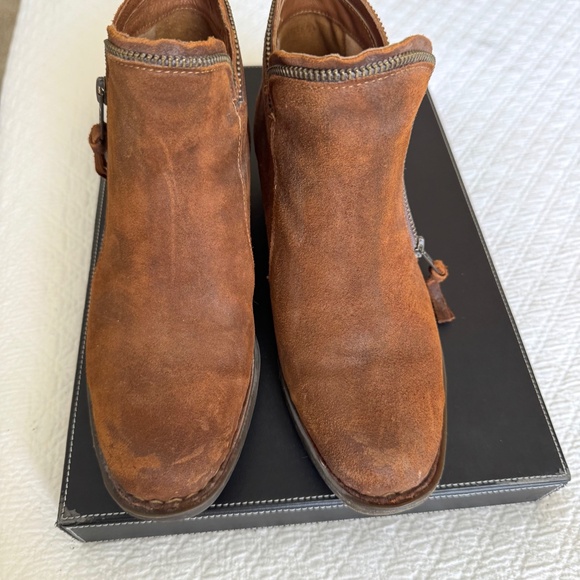 Born Montoro Distressed Moto booties - Picture 2 of 10